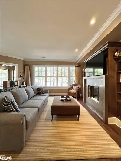 301 EMERALD HILLS Court 11, Seguin, ON P0C 1H0