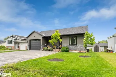 15 Cairns Crescent, Huntsville, On, P1h 1y3