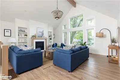 1077 Watson Road, Lake Of Bays, On P0b 1a0