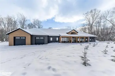 74 Granite Drive, Huntsville, On P1h 2n5