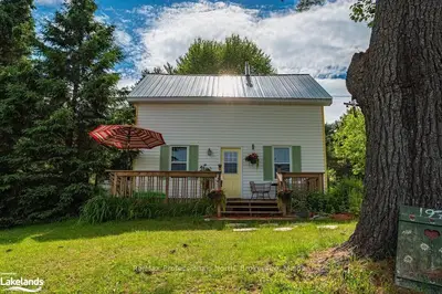 197 Bobcaygeon Road, Minden Hills, On K0m 2k0