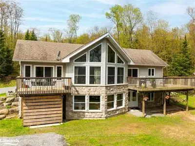 426 W Fox Lake Road, Huntsville, On P1h 2j2