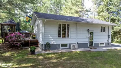 1014 Sophia Road, Highlands East, On K0l 3c0