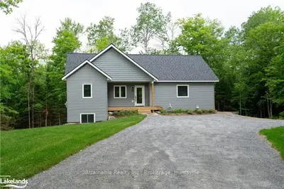 24 Collins Court, Huntsville, On P0b 1m0