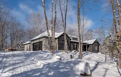 111 Granite Drive, Huntsville, On P1h 2n5