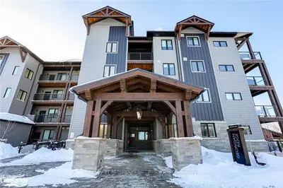 16 BECKWITH Lane 302, Blue Mountains, ON L9Y 3B6