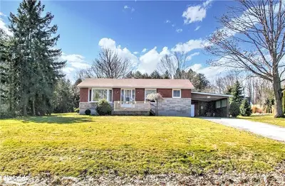 136 Lakeshore Road S, Meaford, On N4l 0a7