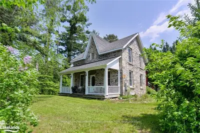 326 Ravenscliffe Road, Huntsville, On P1h 1l6