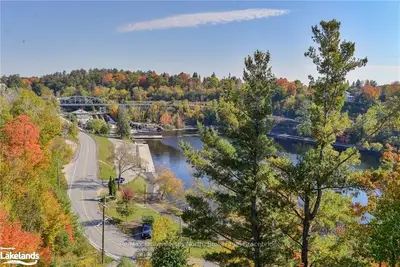 10 Kimberley Avenue 403a, Bracebridge, On P1l 0a4
