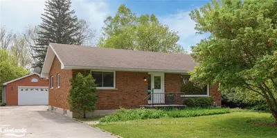 140 Russell Street W, Blue Mountains, On N0h 1j0