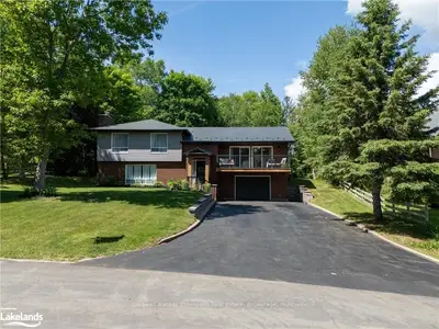 31 Lakeview Drive, Sundridge, On P0a 1z0