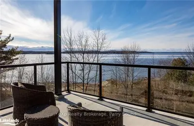 20 Salt Dock Road 106, Parry Sound, On P2a 2w9