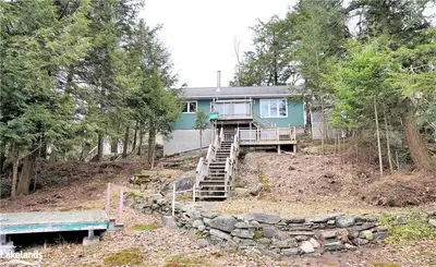 44 Roberts Lake Road E, Seguin, On P2a 2w8