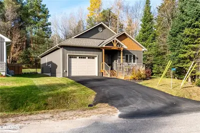 122 Chaffey Township Road, Huntsville, On P1h 1c8