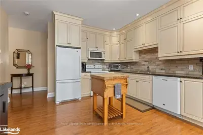 20c Silver Birch Court 304, Parry Sound, On P2a 0a7