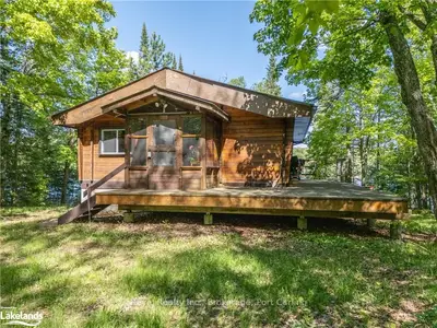134 Clam Lake Road, Kearney, On P0a 1j0