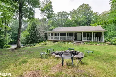 1204 JOE RIVER Road, Muskoka Lakes, ON P0C 1G0