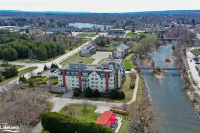 10 Bay Street E 302, Blue Mountains, On N0h 2p0