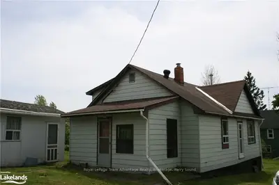 13 Holland Avenue, Parry Sound Remote Area, On P0g 1b0