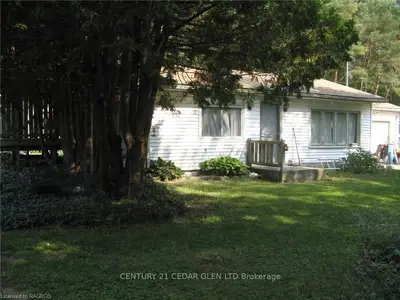 724 Douglas Street, West Grey, On N0g 1r0
