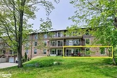 38 Monck Road 106, Bracebridge, On P1l 1p4