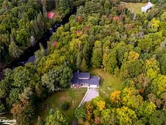 126 HUTCHESON BEACH Road, Huntsville, ON P1H 1N4