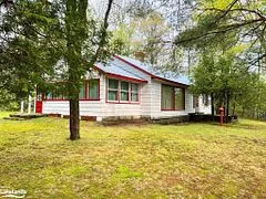1132 Le Roy Road, Highlands East, On K0l 3c0
