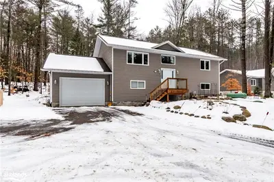 145 Line Hill Road, Huntsville, On P1h 2n5