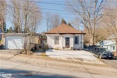 65 Centre Street S, Huntsville, On P1h 1t1