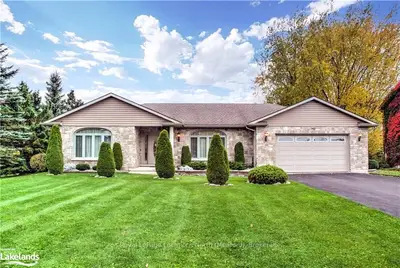 560 Ridge Road, Meaford, On N4l 1l9