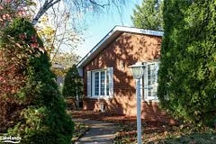 30 Napier Street E, Blue Mountains, On N0h 2p0