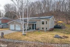 136 Riverside Drive, Huntsville, On P1h 1r5
