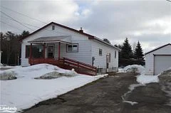 218 Taylor Road, Bracebridge, On P1l 1j9