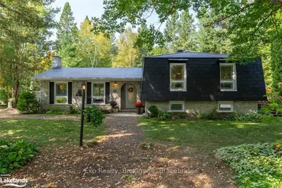 48 Lake Drive, Huntsville, On P1h 1e7