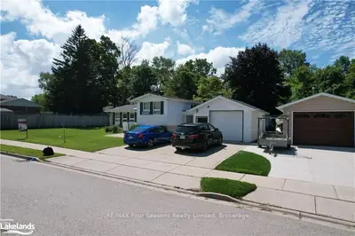 40 HURON RIDGE Crescent, Kincardine, ON N2Z 1J8