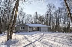 245 Golf Course Road, Huntsville, On P1h 1n8