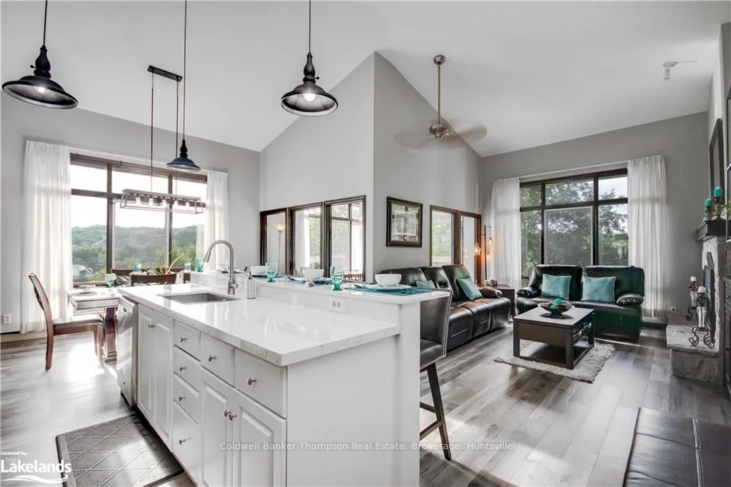 26 Deerhurst Drive 303, Huntsville, On P1h 1a9