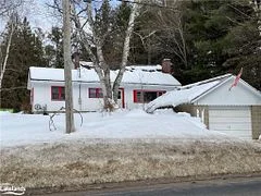 434 MUSKOKA RD 10, Huntsville, ON, P0B 1L0