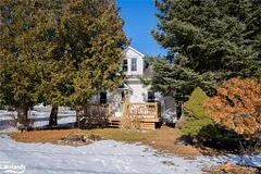 13 Kitchener Avenue, Parry Sound, On P2a 1s1