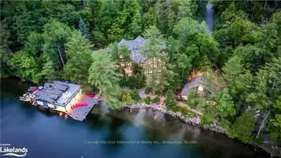 46 Tall Timbers Road, Seguin, On L3s 1e3