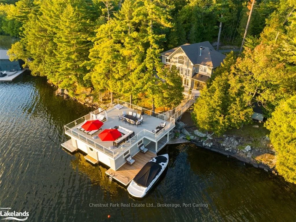 1052 LONGHURST Road 7, Muskoka Lakes, ON P0B 1J0