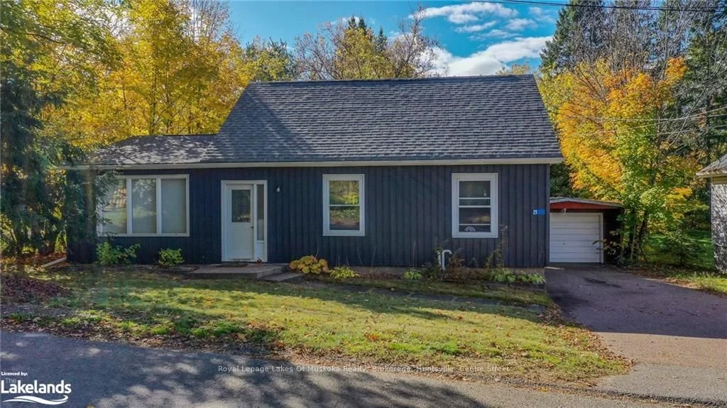 21 WALTER Street, Huntsville, ON P1H 1W2