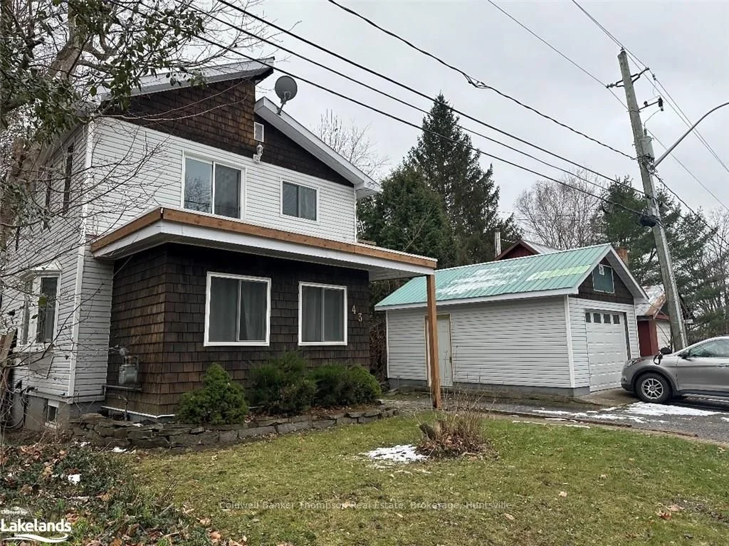 43 FLORENCE Street W, Huntsville, ON P1H 1V4