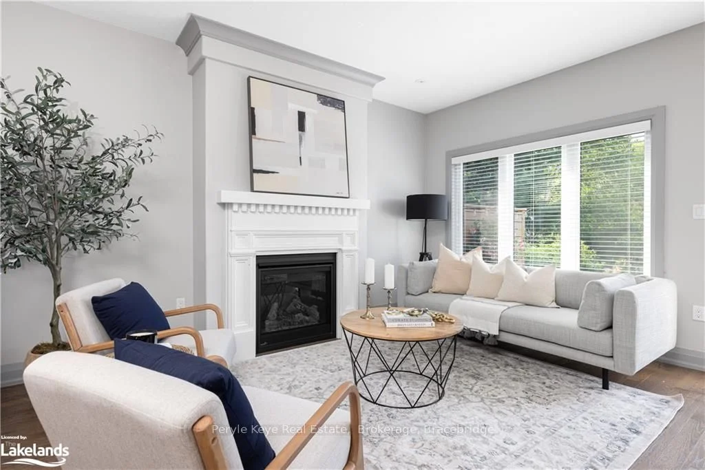 22 Serenity Place Crescent, Huntsville, On P1h 0c4