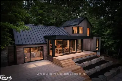 1053 BRACKENRIG RD Road 2, Muskoka Lakes, ON P0B 1J0