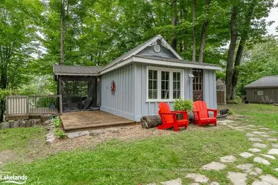 1034 BOWYERS BEACH Road, Bracebridge, ON P1L 1W8