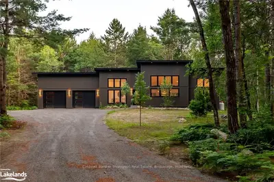 1019 SALE Road, Lake of Bays, ON P0A 1H0