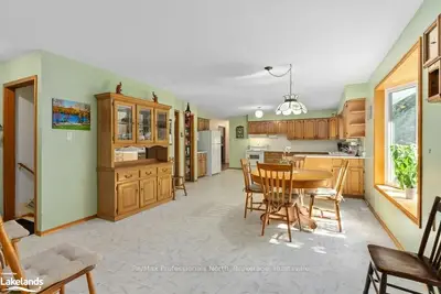 729 SKYHILLS Road, Huntsville, ON P1H 2N5