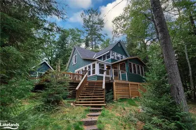 1061 BONA VISTA Road, Lake of Bays, ON P1H 2J3