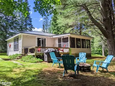902 STEPHENSON 1 Road E, Huntsville, ON P0B 1L0